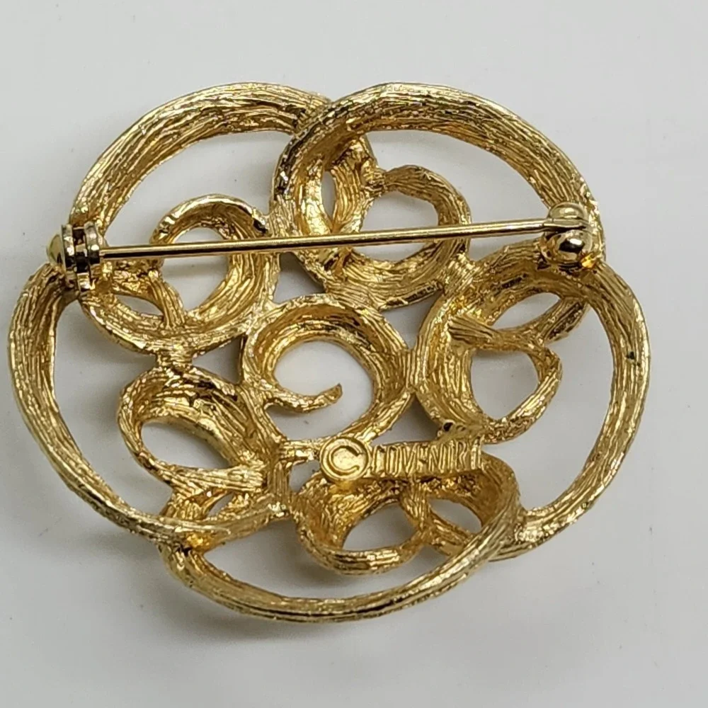 VINTAGE BROOCH / PIN SARAH‎ COVENTRY GOLD TONE TAILORED SWIRL STATEMENT 1960s